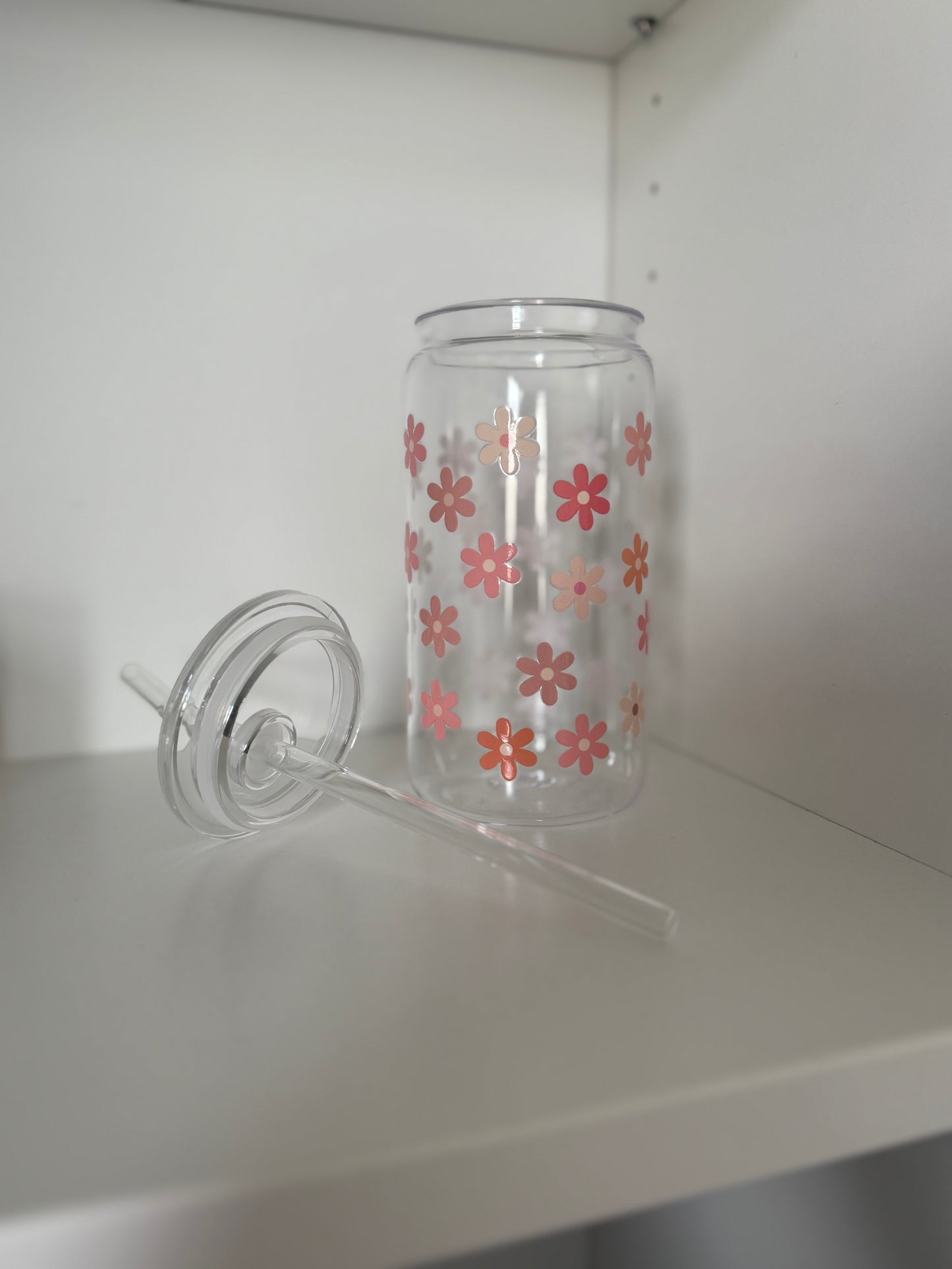 neutral flowers cup