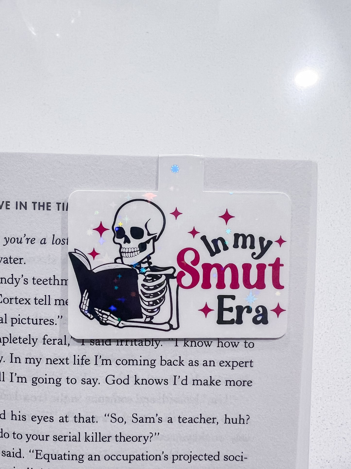 smut magnetic bookmark