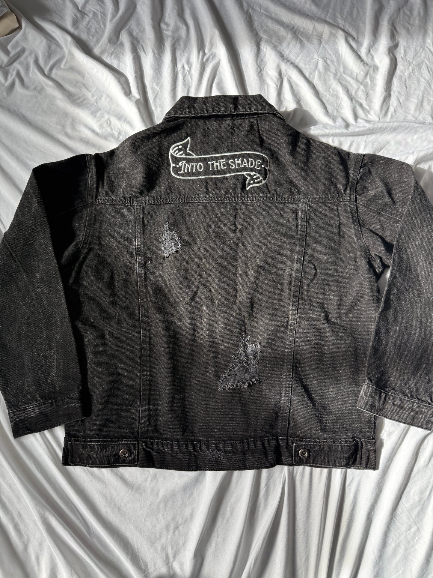 Into the Shade Distroyed Oversize Denim Jacket
