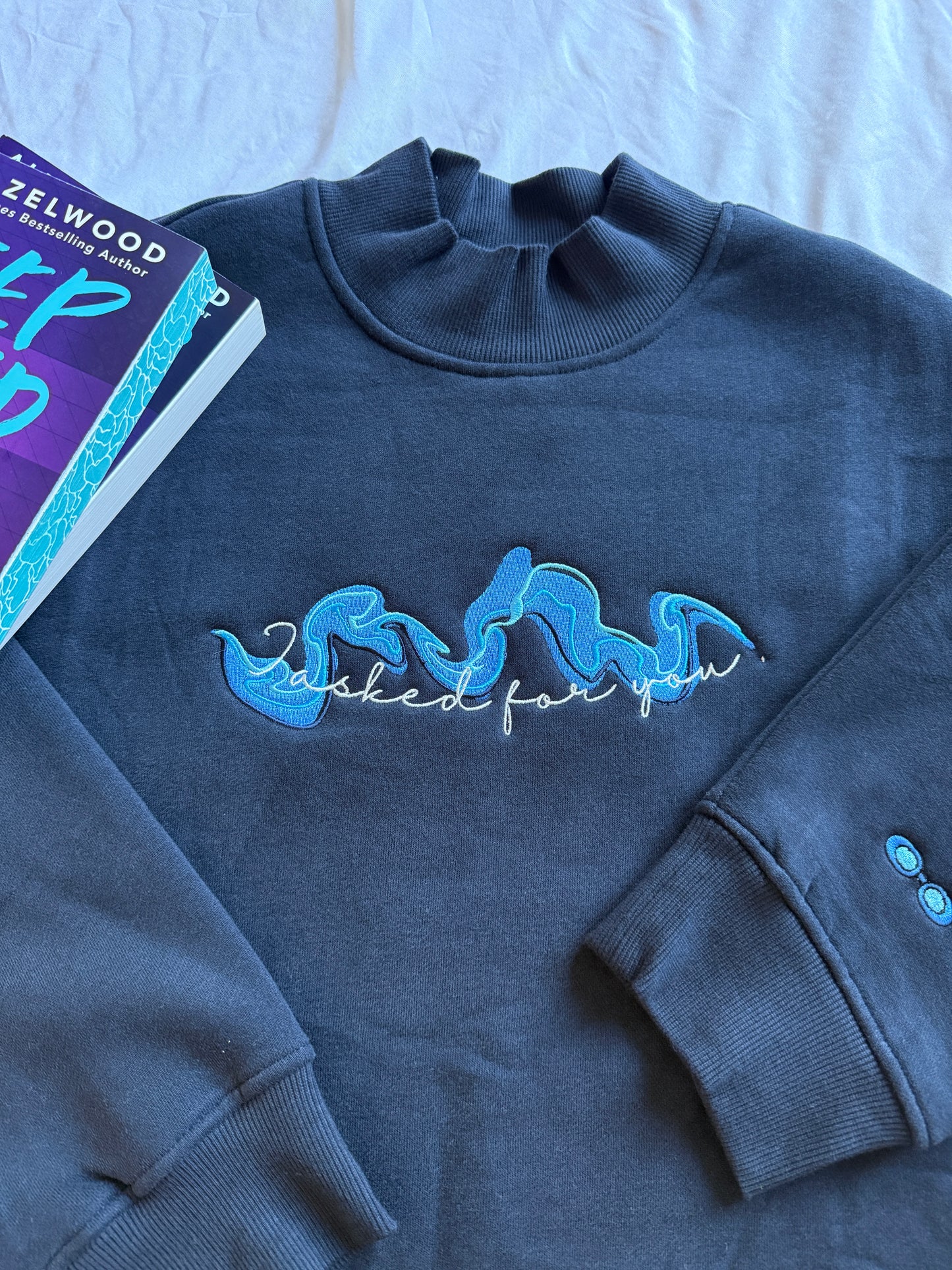 Deep End Mockneck