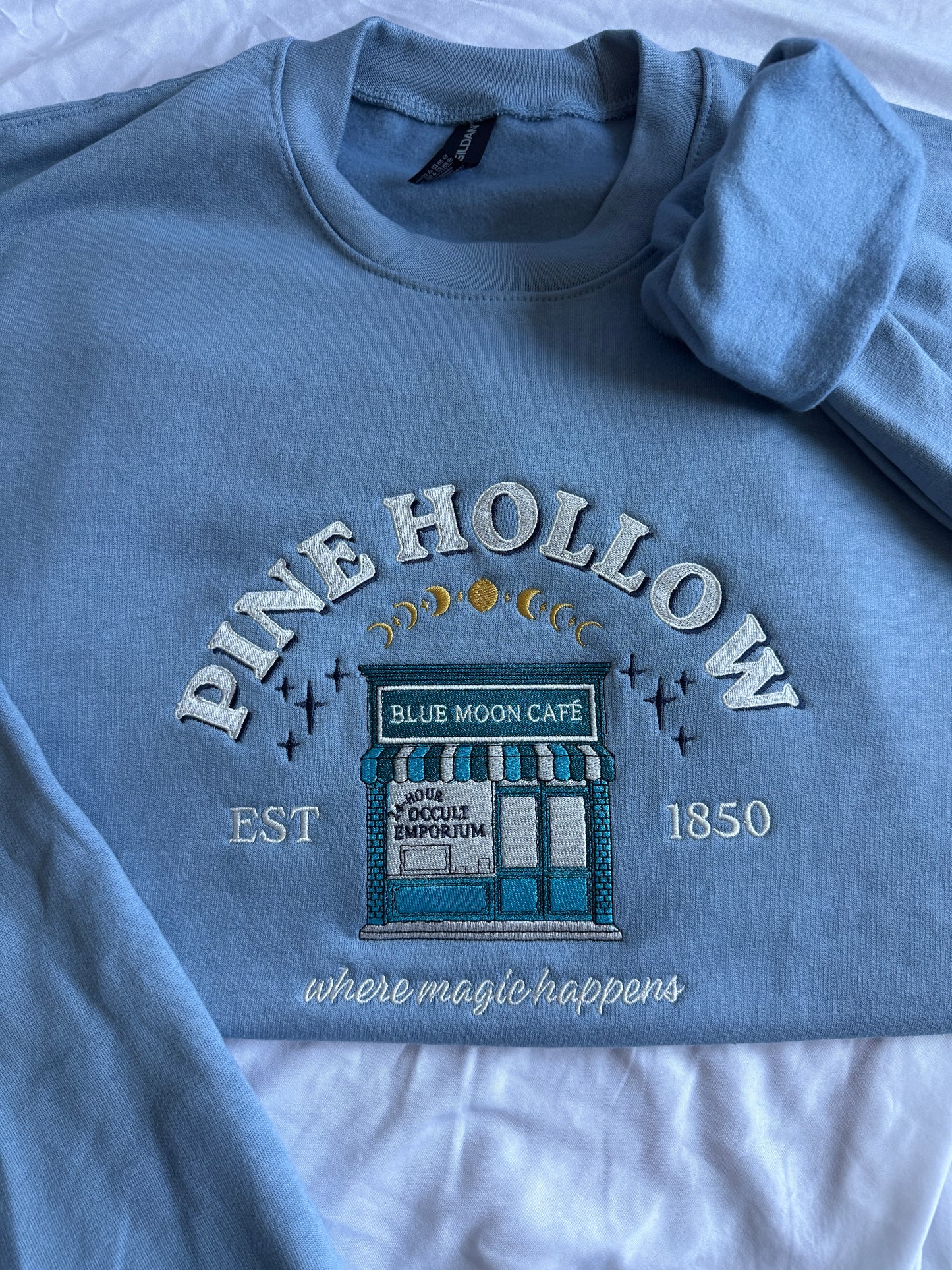 Pine Hollow Crewneck