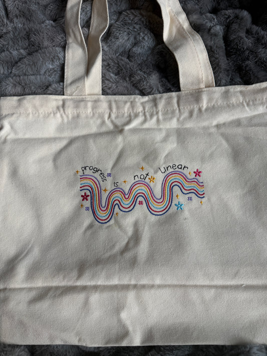 Linear Tote